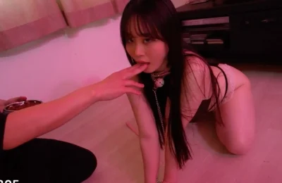 Làm tình với cô em Hàn Quốc mặt dâm vô cùng